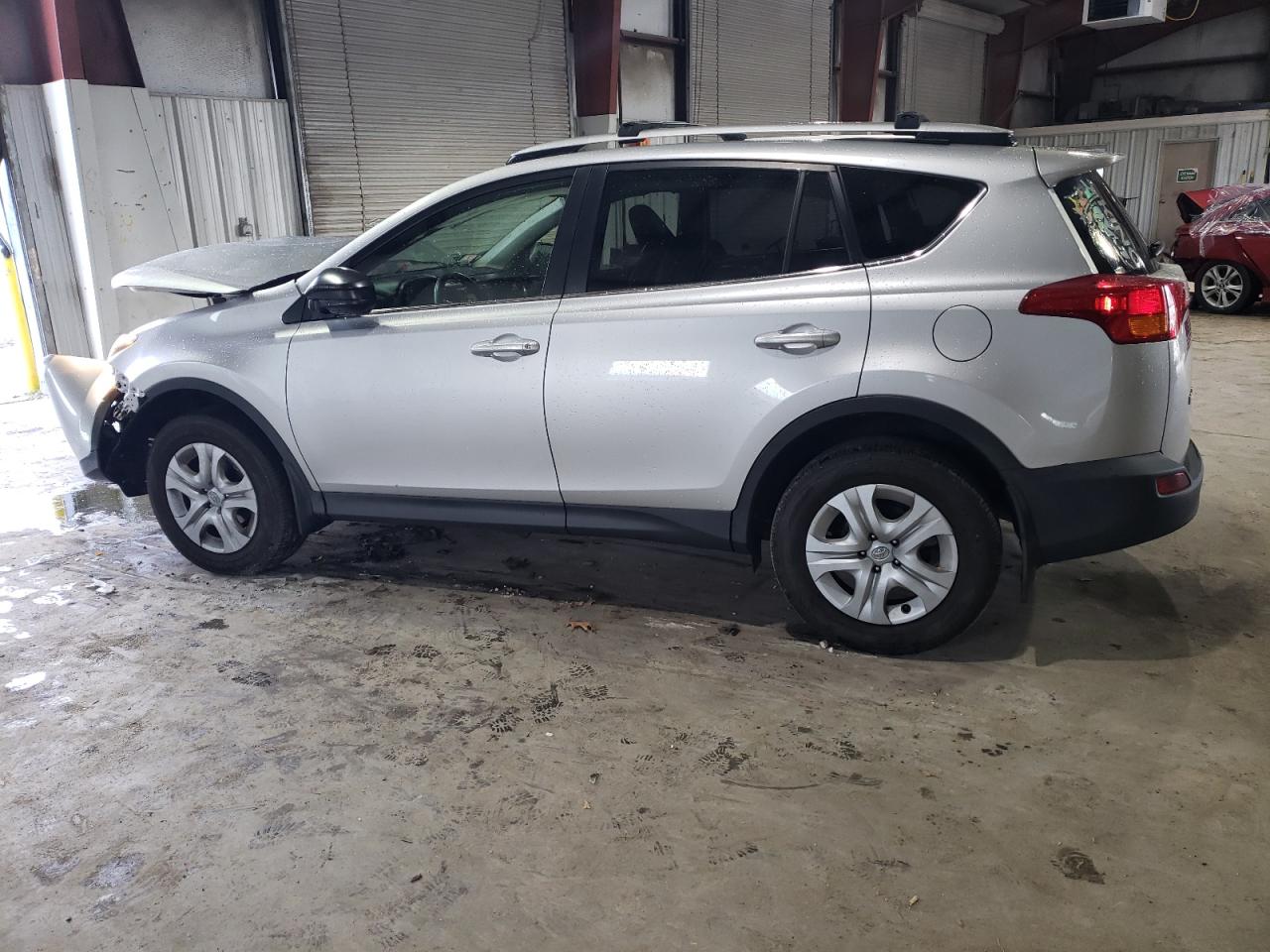 Image 2 of 2014 TOYOTA RAV4 LE 2014 with VIN JTMBFREV8ED077246