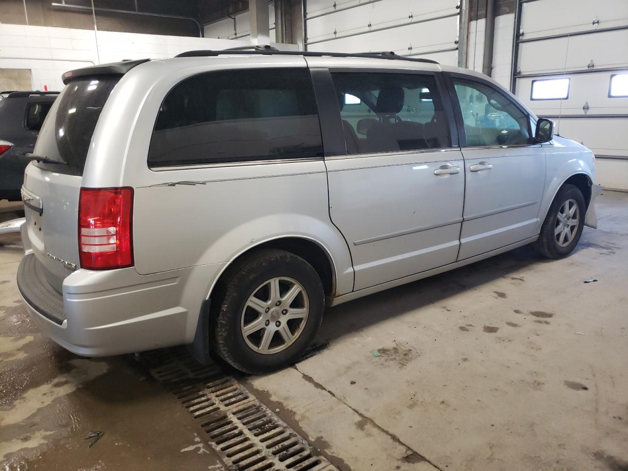Obraz 3 z 2010 CHRYSLER TOWN & COUNTRY TOURING 2010 z VIN 2A4RR5D15AR127874