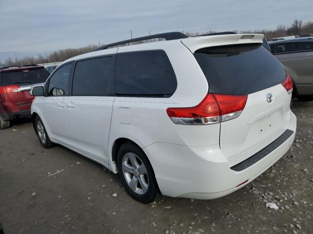 Image 2 of 2013 TOYOTA SIENNA LE 2013 with VIN 5TDKK3DCXDS282756