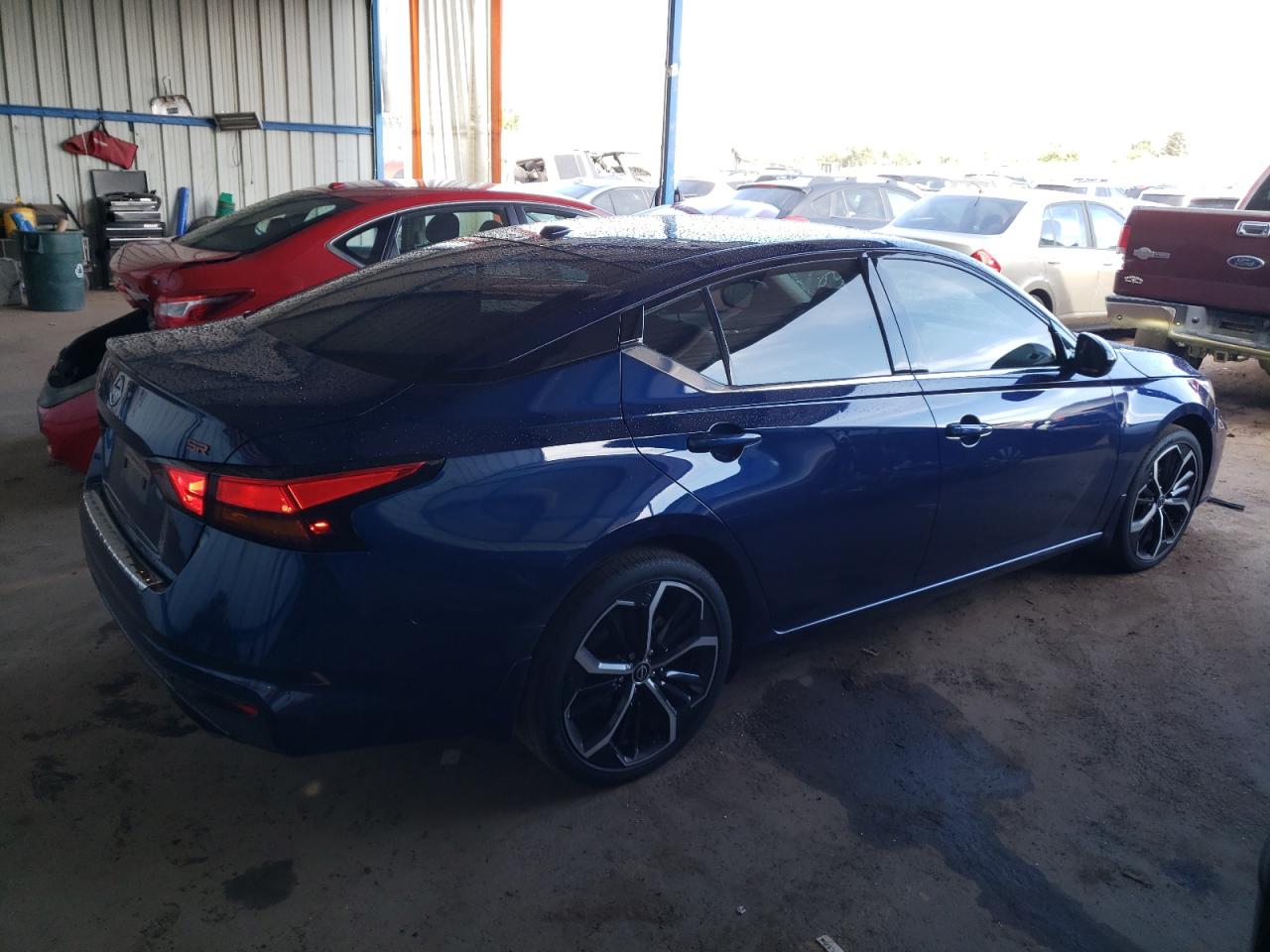Изображение 3 2023 NISSAN ALTIMA SR 2023 с VIN 1N4BL4CV3PN300388