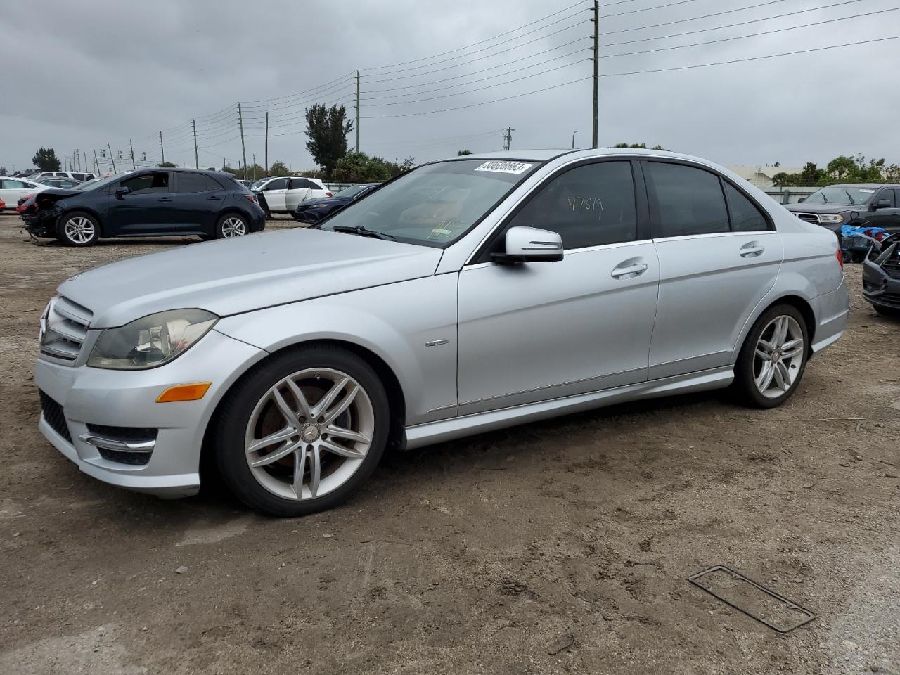 Изображение 1 2012 MERCEDES-BENZ C 250 2012 с VIN WDDGF4HB3CA629377