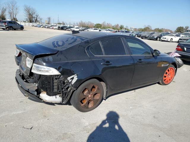 Obraz 3 z 2017 JAGUAR XE  2017 z VIN SAJAR4BG3HA949092