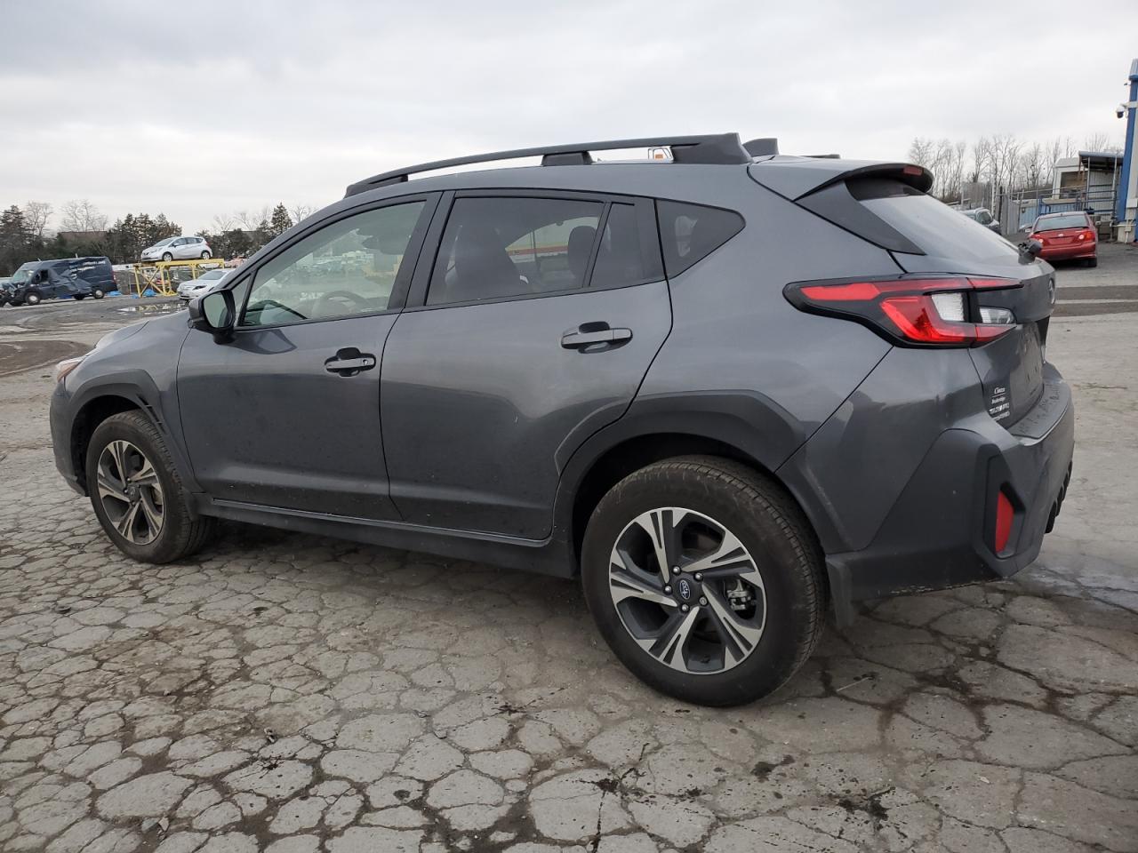 Изображение 2 2024 SUBARU CROSSTREK PREMIUM 2024 с VIN JF2GUADC2RH200410