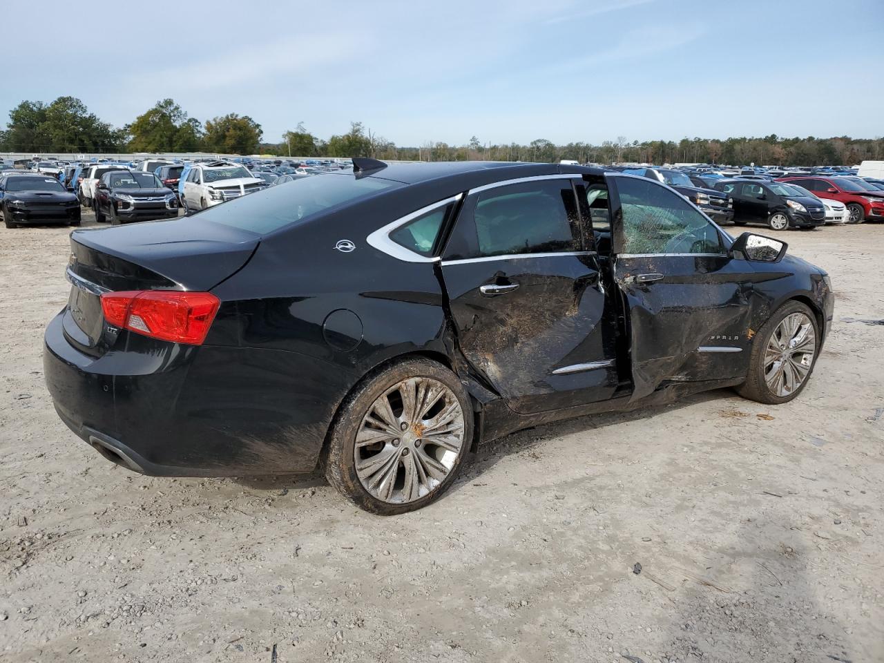 Image 3 of 2015 CHEVROLET IMPALA LTZ 2015 with VIN 2G1165S33F9263842