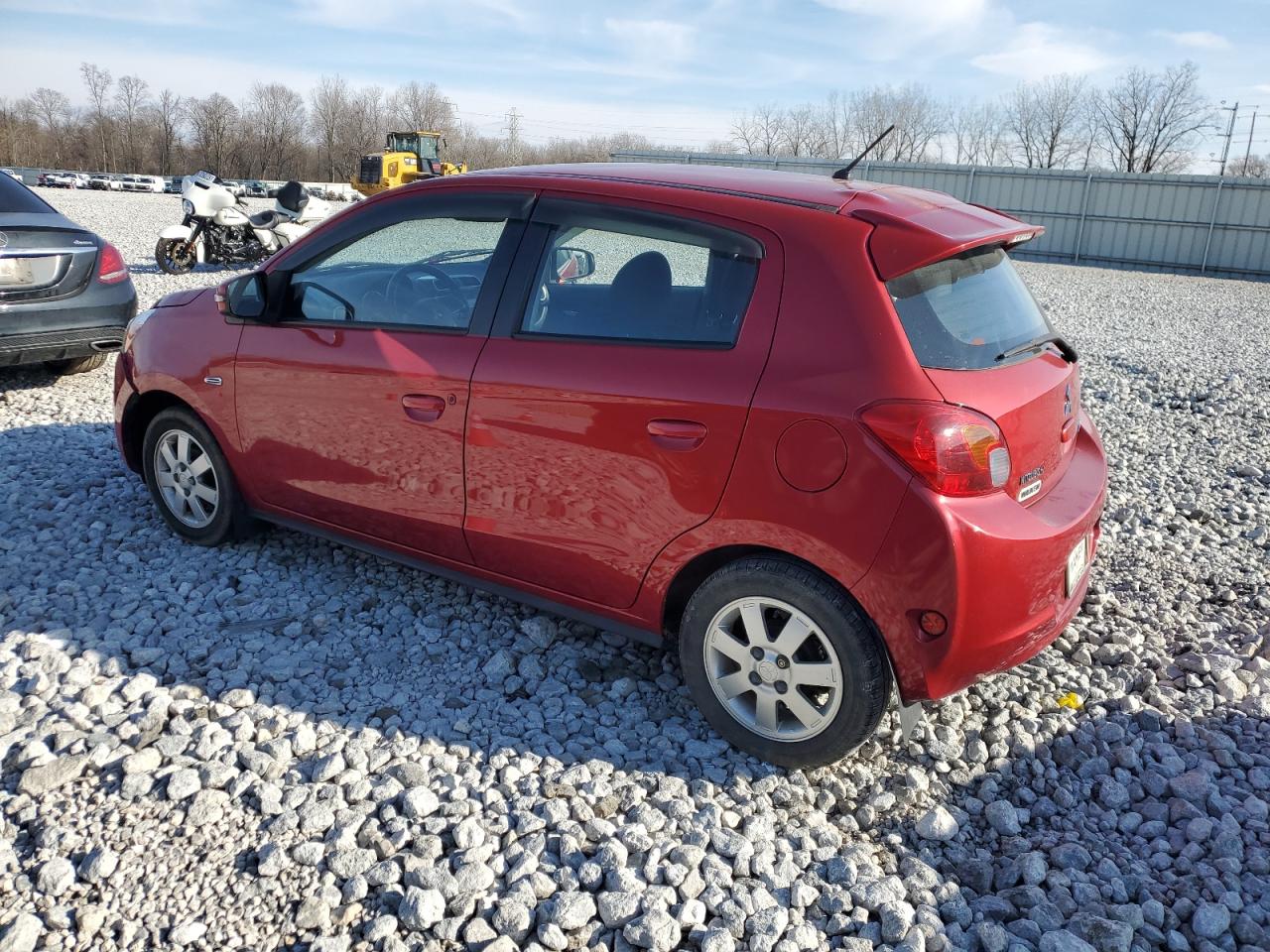 Obraz 2 z 2015 MITSUBISHI MIRAGE ES 2015 z VIN ML32A4HJ1FH002069