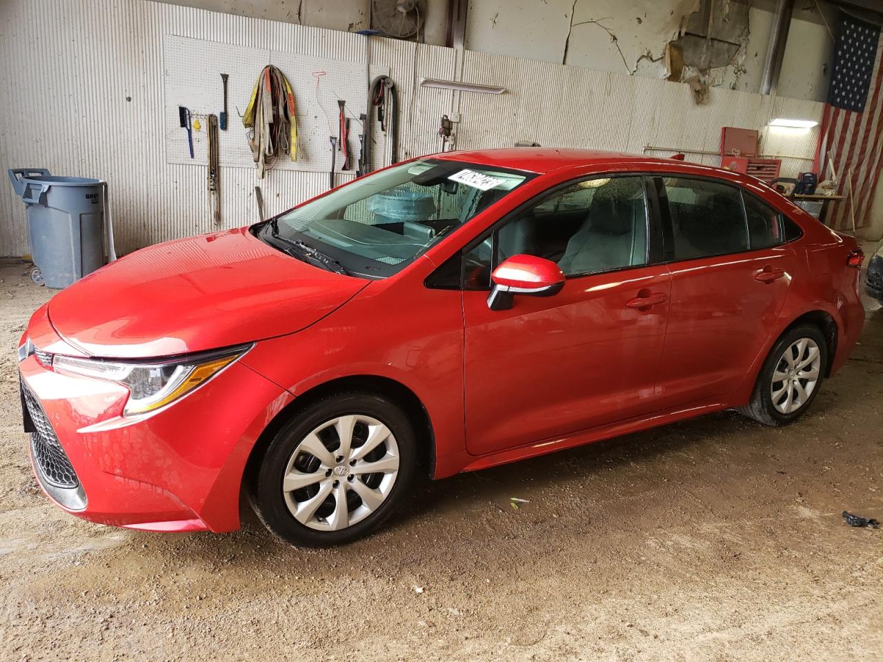 Obraz 1 z 2021 TOYOTA COROLLA LE 2021 z VIN 5YFEPMAE0MP260302