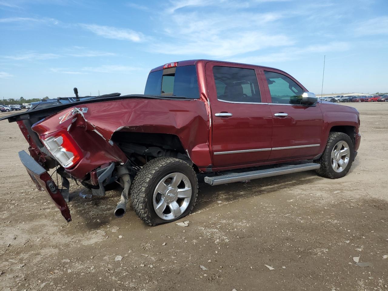 Image 3 of 2017 CHEVROLET SILVERADO K1500 LTZ 2017 with VIN 3GCUKSEJ9HG291274