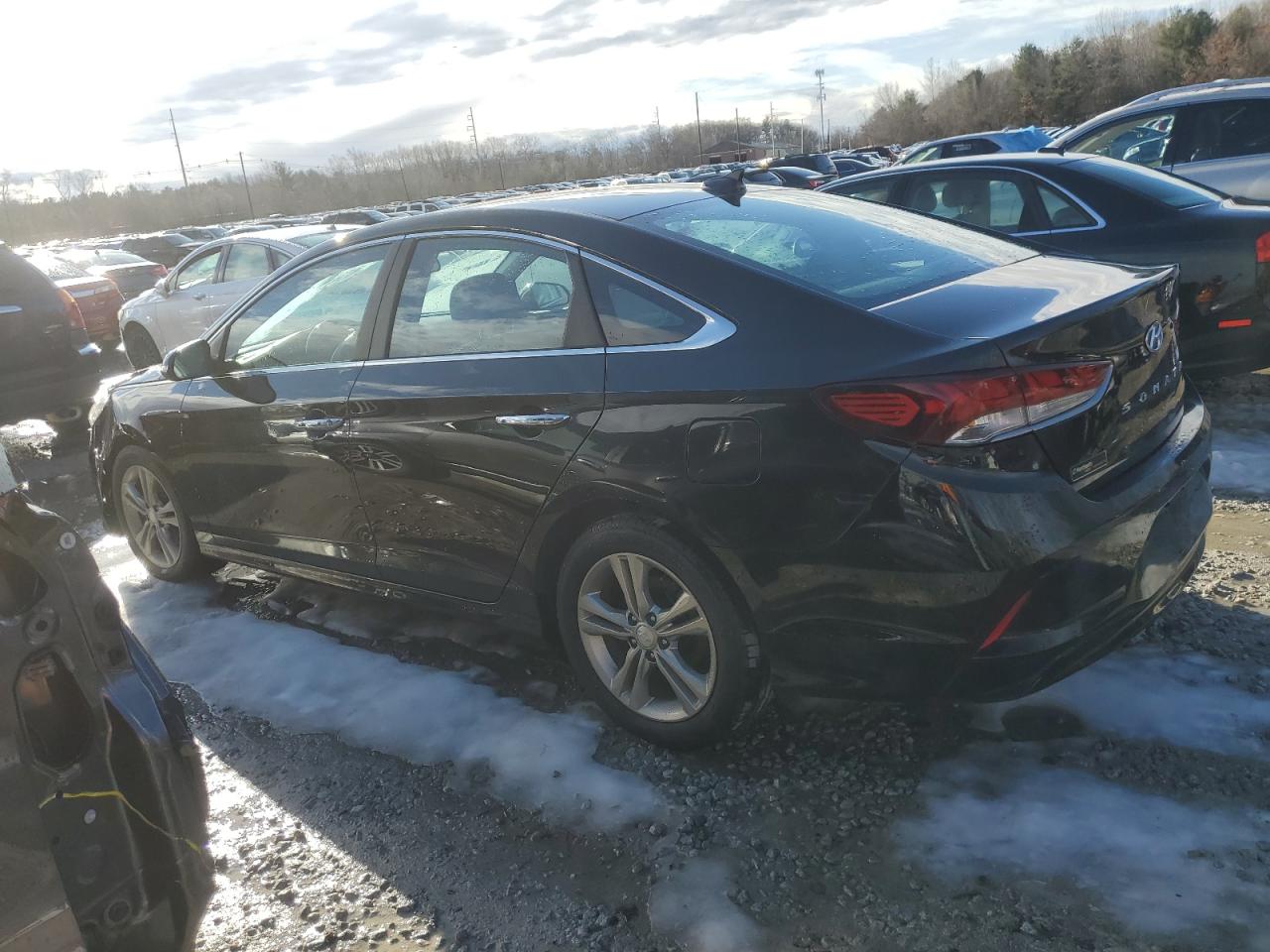 Image 2 of 2018 HYUNDAI SONATA SPORT 2018 with VIN 5NPE34AF3JH636245