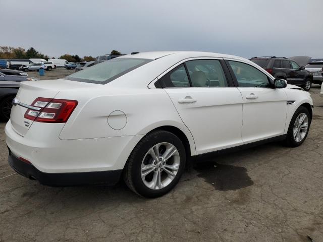 Obraz 3 z 2015 FORD TAURUS SEL 2015 z VIN 1FAHP2H89FG122110