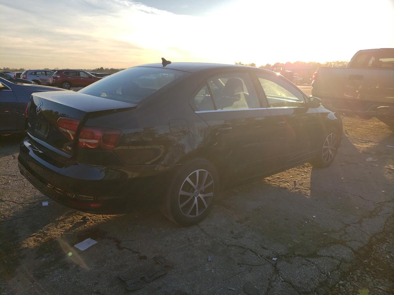 Image 3 of 2017 VOLKSWAGEN JETTA SE 2017 with VIN 3VWDB7AJ0HM337396