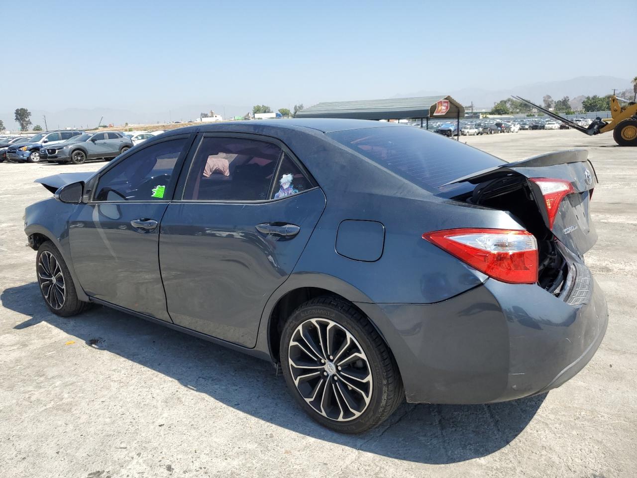 Obraz 2 z 2015 TOYOTA COROLLA L 2015 z VIN 5YFBURHE7FP333053