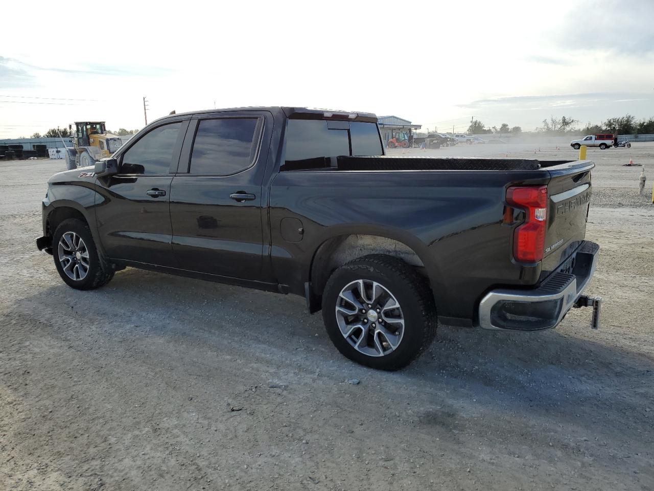 Obraz 2 z 2021 CHEVROLET SILVERADO K1500 LT 2021 z VIN 3GCUYDED3MG326079
