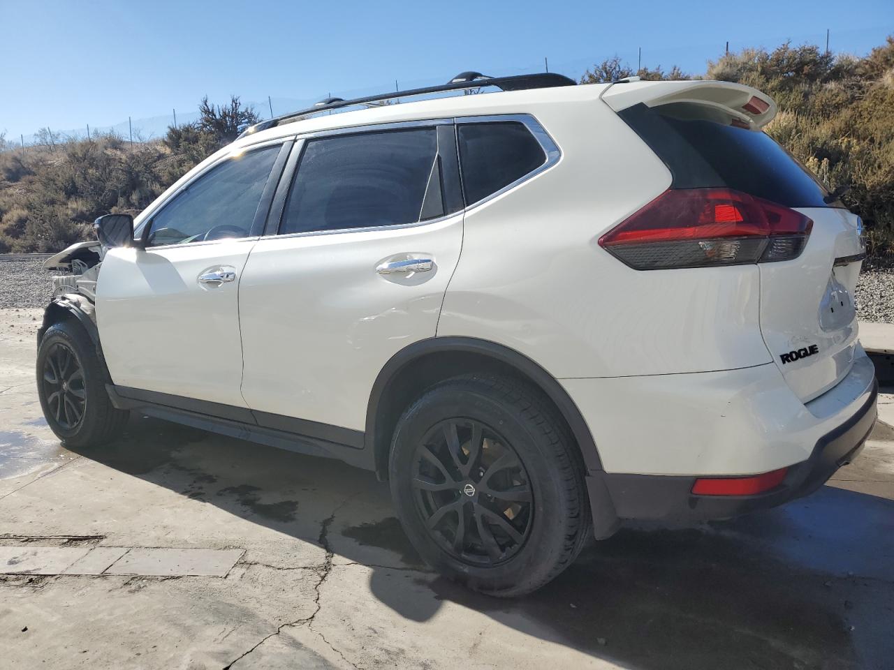 Obraz 2 z 2018 NISSAN ROGUE S 2018 z VIN 5N1AT2MV4JC850108