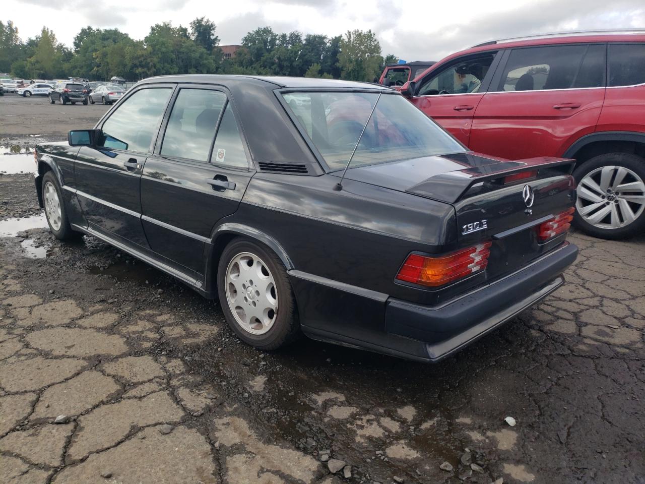 Image 2 of 1987 MERCEDES-BENZ 190 E 2.3-16 1987 with VIN WDBDA34D1HF376596