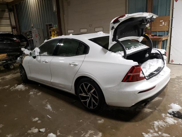 Image 2 of 2020 VOLVO S60 T6 MOMENTUM 2020 with VIN 7JRA22TK0LG039045