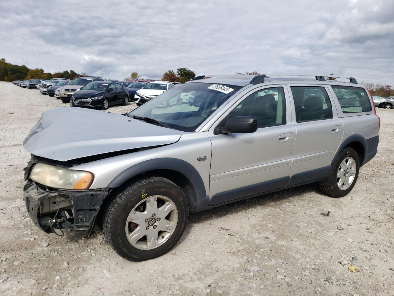 Image 1 of 2005 VOLVO XC70  2005 with VIN YV1SZ592251200745