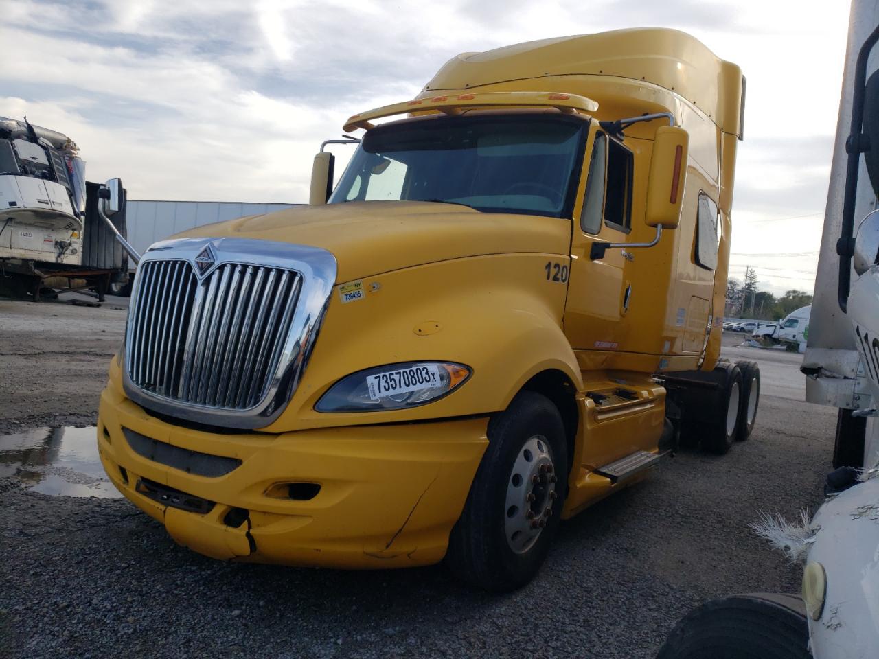 Obraz 2 z 2009 INTERNATIONAL PROSTAR PREMIUM  2009 z VIN 2HSCUAPR59C090786