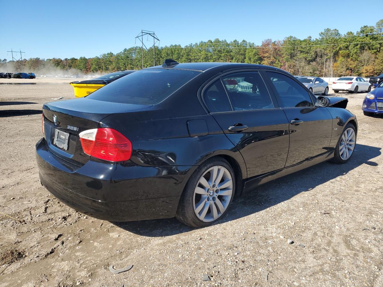 Obraz 3 z 2007 BMW 328 I 2007 z VIN WBAVA37507NL13257