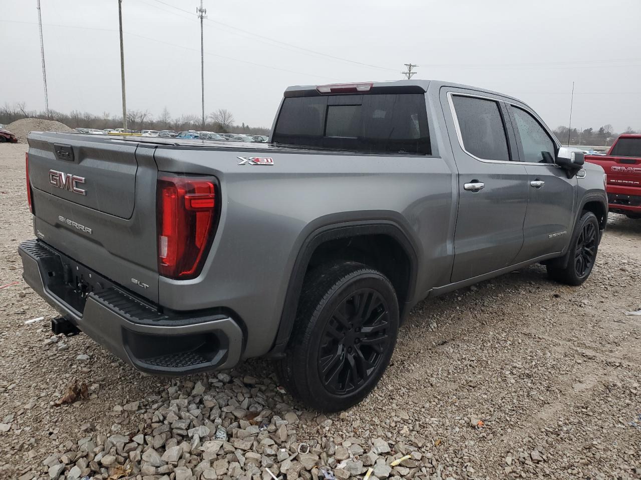 Изображение 3 2021 GMC SIERRA K1500 SLT 2021 с VIN 3GTU9DED0MG411524
