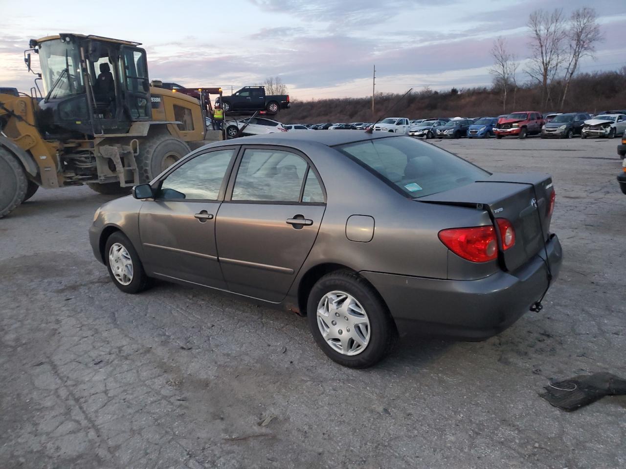 Image 2 of 2005 TOYOTA COROLLA CE 2005 with VIN 1NXBR32E15Z388103
