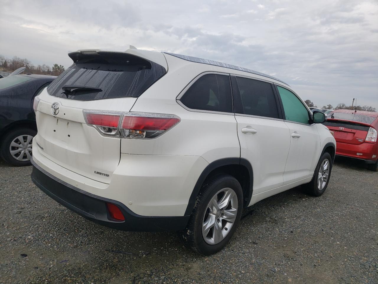 Изображение 3 2015 TOYOTA HIGHLANDER LIMITED 2015 с VIN 5TDYKRFH3FS075389