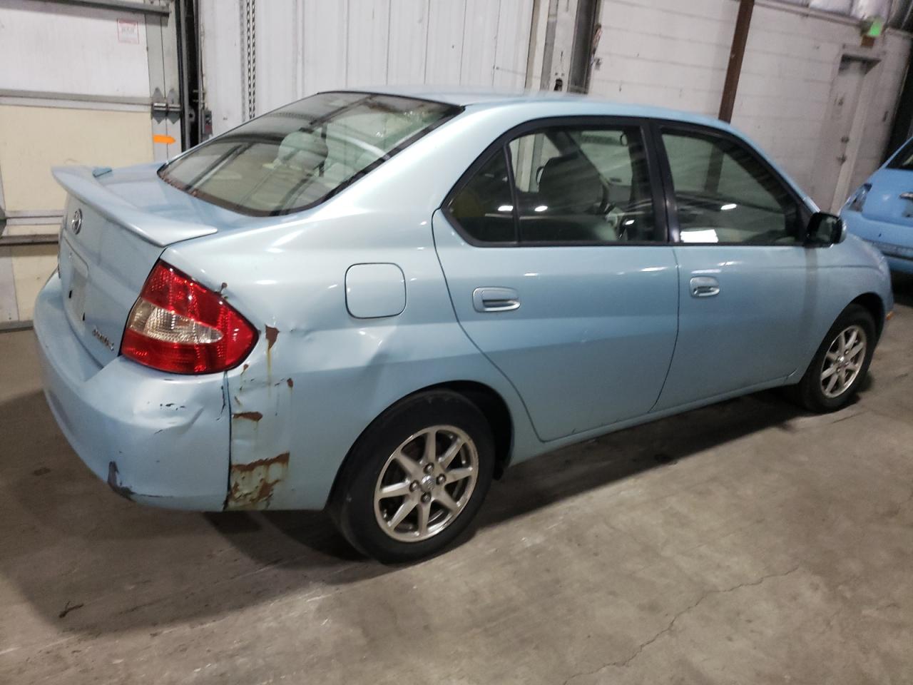 Image 3 of 2001 TOYOTA PRIUS  2001 with VIN JT2BK12U110031678