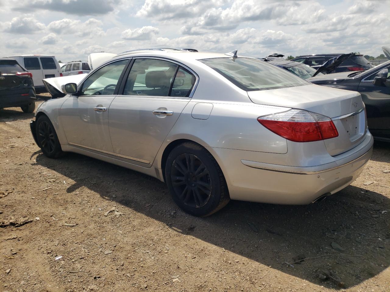 Obraz 2 z 2011 HYUNDAI GENESIS 4.6L 2011 z VIN KMHGC4DF3BU120216