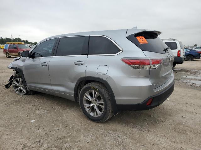 Image 2 of 2015 TOYOTA HIGHLANDER LE 2015 with VIN 5TDZKRFH0FS109745