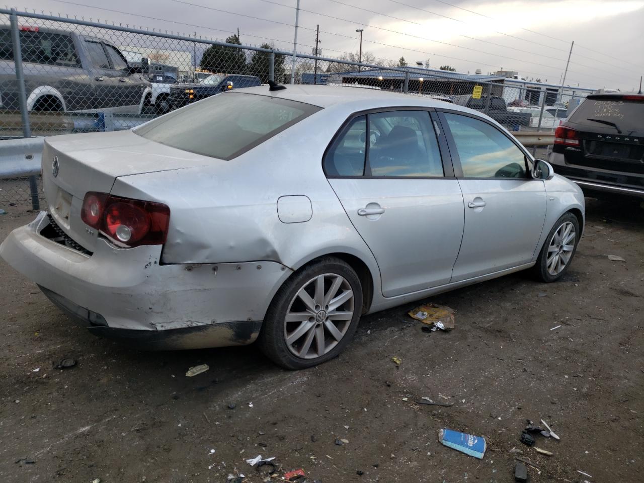 Image 3 of 2010 VOLKSWAGEN JETTA WOLFSBURG 2010 with VIN 3VWRA7AJ9AM024863