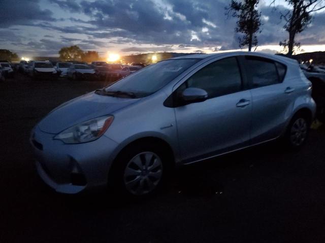 Image 1 of 2014 TOYOTA PRIUS C  2014 with VIN JTDKDTB31E1569253