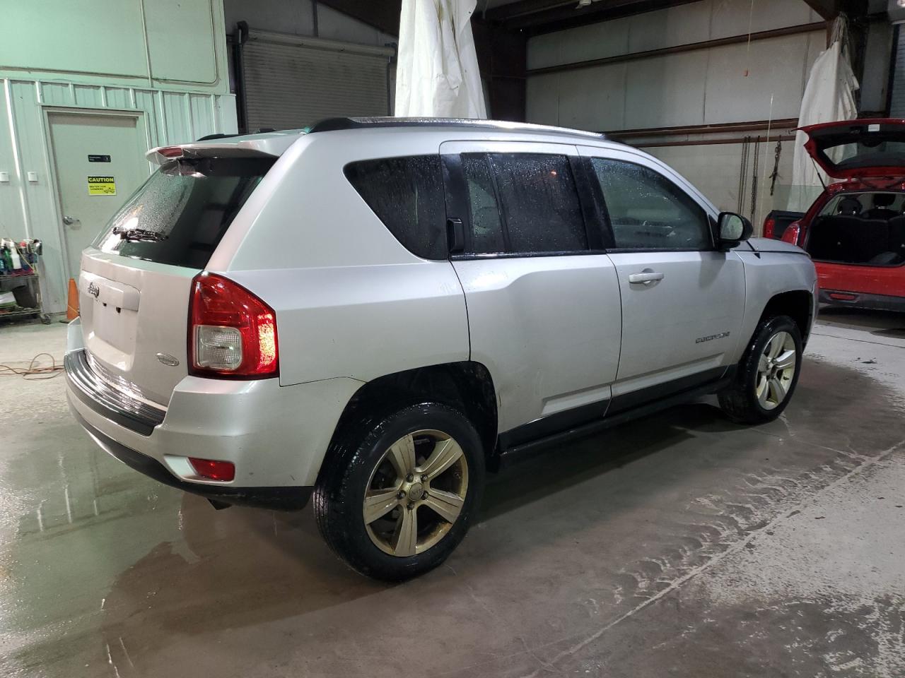 Obraz 3 z 2011 JEEP COMPASS SPORT 2011 z VIN 1J4NF1FB1BD257970