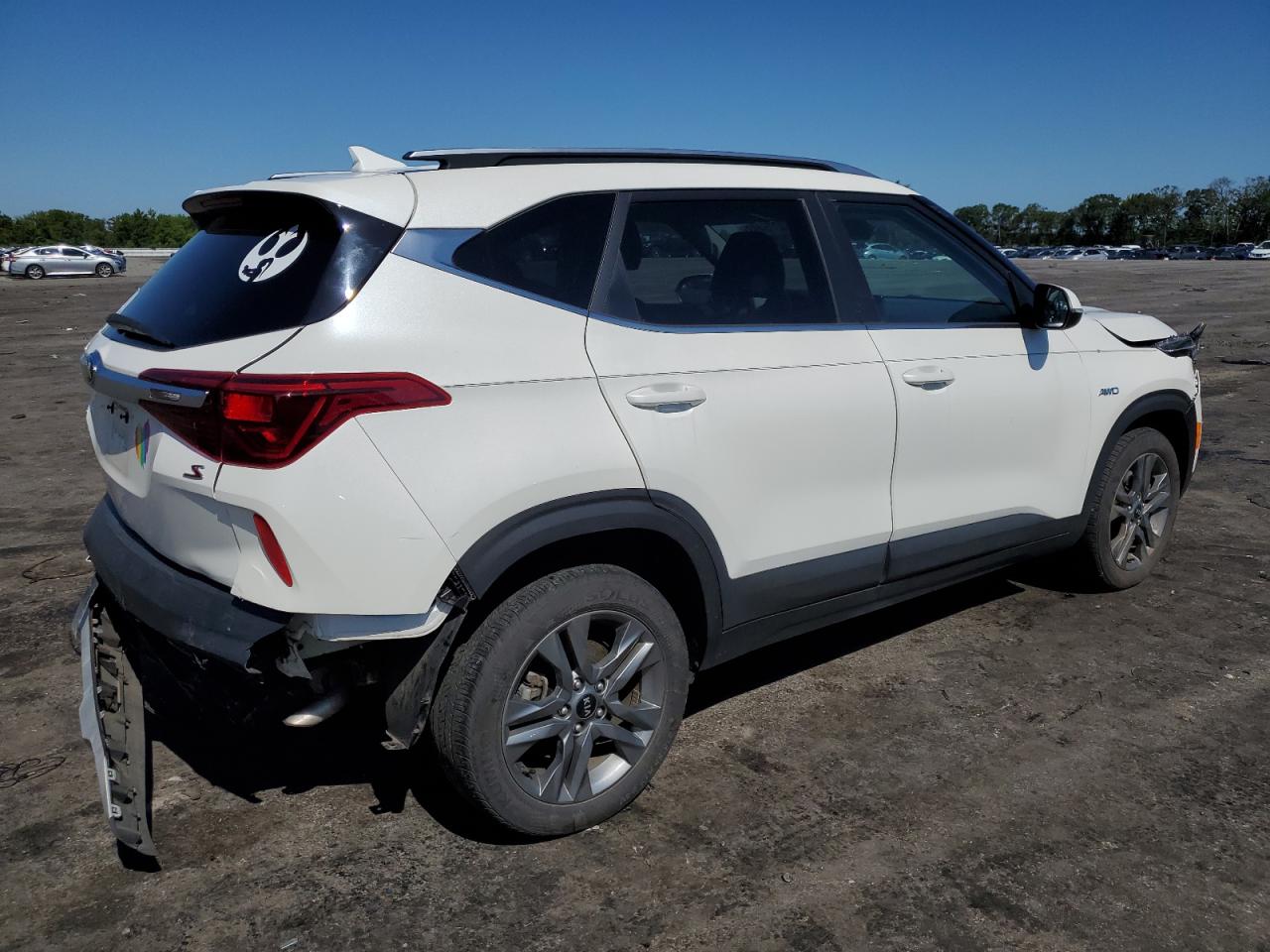 Obraz 3 z 2021 KIA SELTOS S 2021 z VIN KNDEUCAA9M7101019