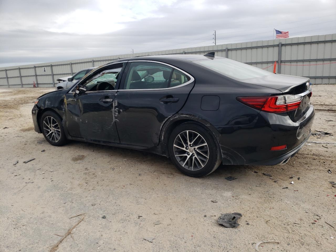 Obraz 2 z 2017 LEXUS ES 350 2017 z VIN 58ABK1GG7HU041049