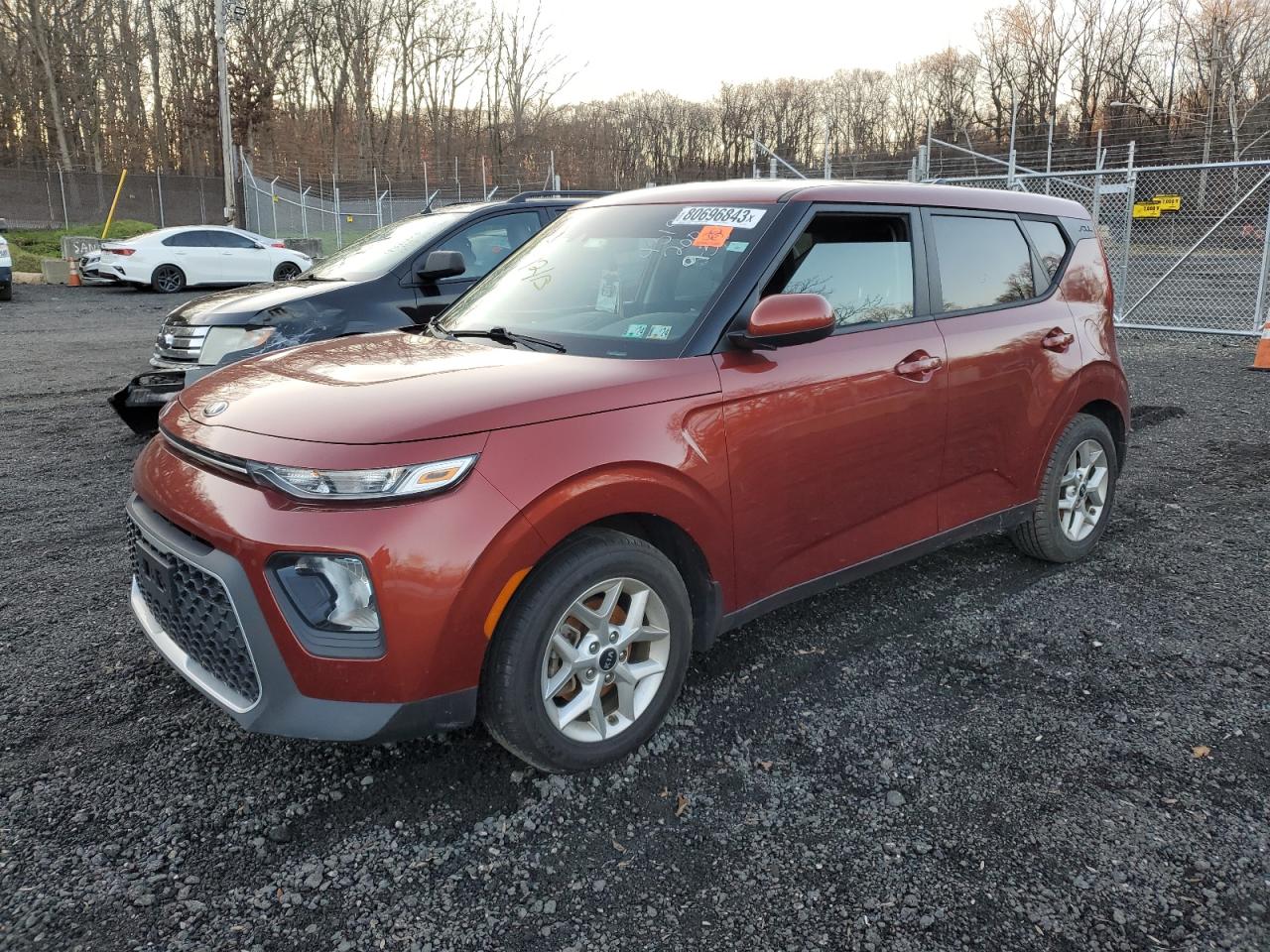 Obraz 1 z 2020 KIA SOUL LX 2020 z VIN KNDJ23AUXL7069792