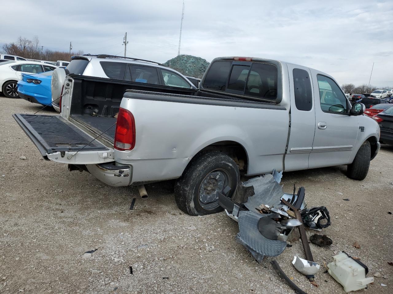 Image 3 of 2000 FORD F150  2000 with VIN 1FTRX17W5YNB63261