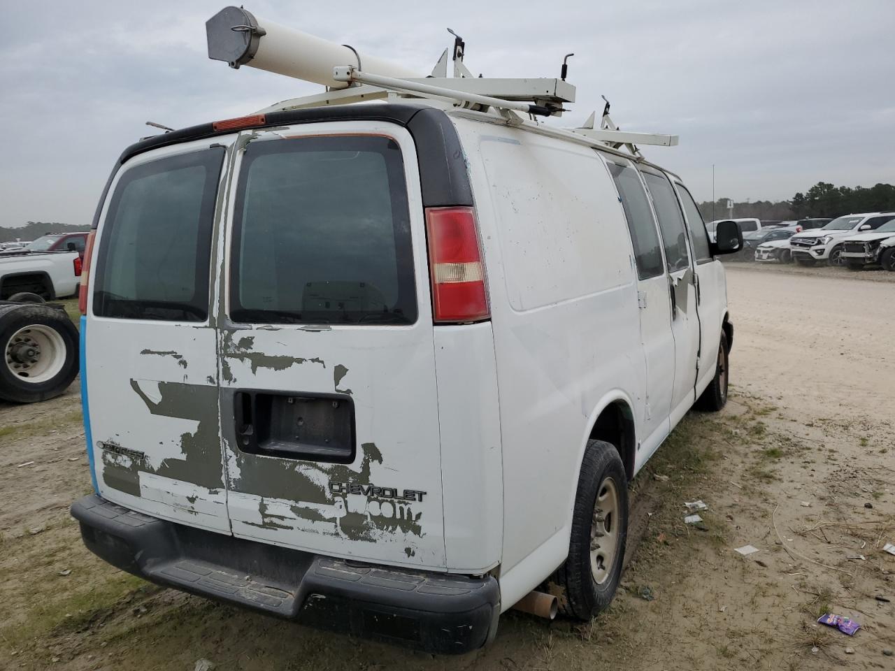 Image 3 of 2006 CHEVROLET EXPRESS G2500  2006 with VIN 1GCGG25V261181390