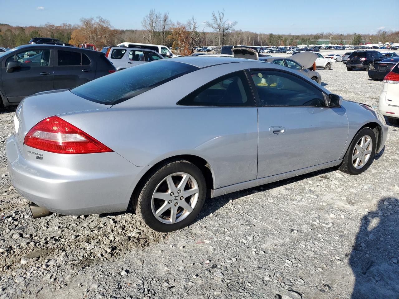 Image 3 of 2003 HONDA ACCORD EX 2003 with VIN 1HGCM82683A024418
