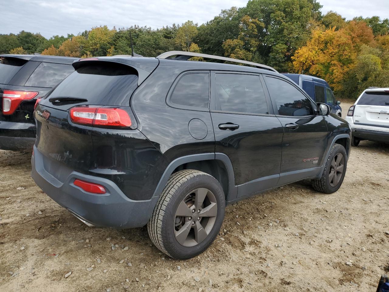 Image 3 of 2017 JEEP CHEROKEE LATITUDE 2017 with VIN 1C4PJMCS2HW512531