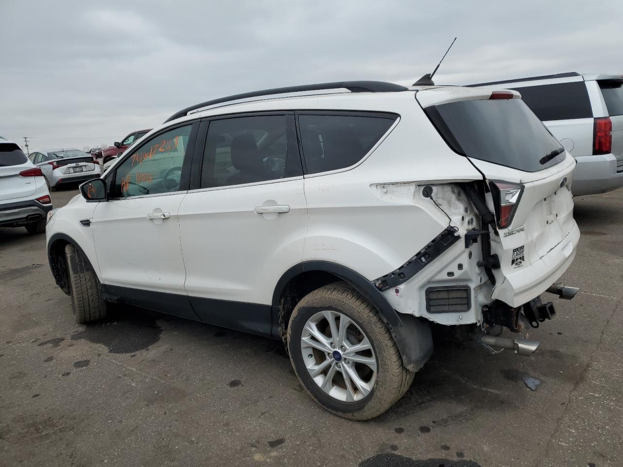 Image 2 of 2018 FORD ESCAPE SEL 2018 with VIN 1FMCU0HD4JUD39410