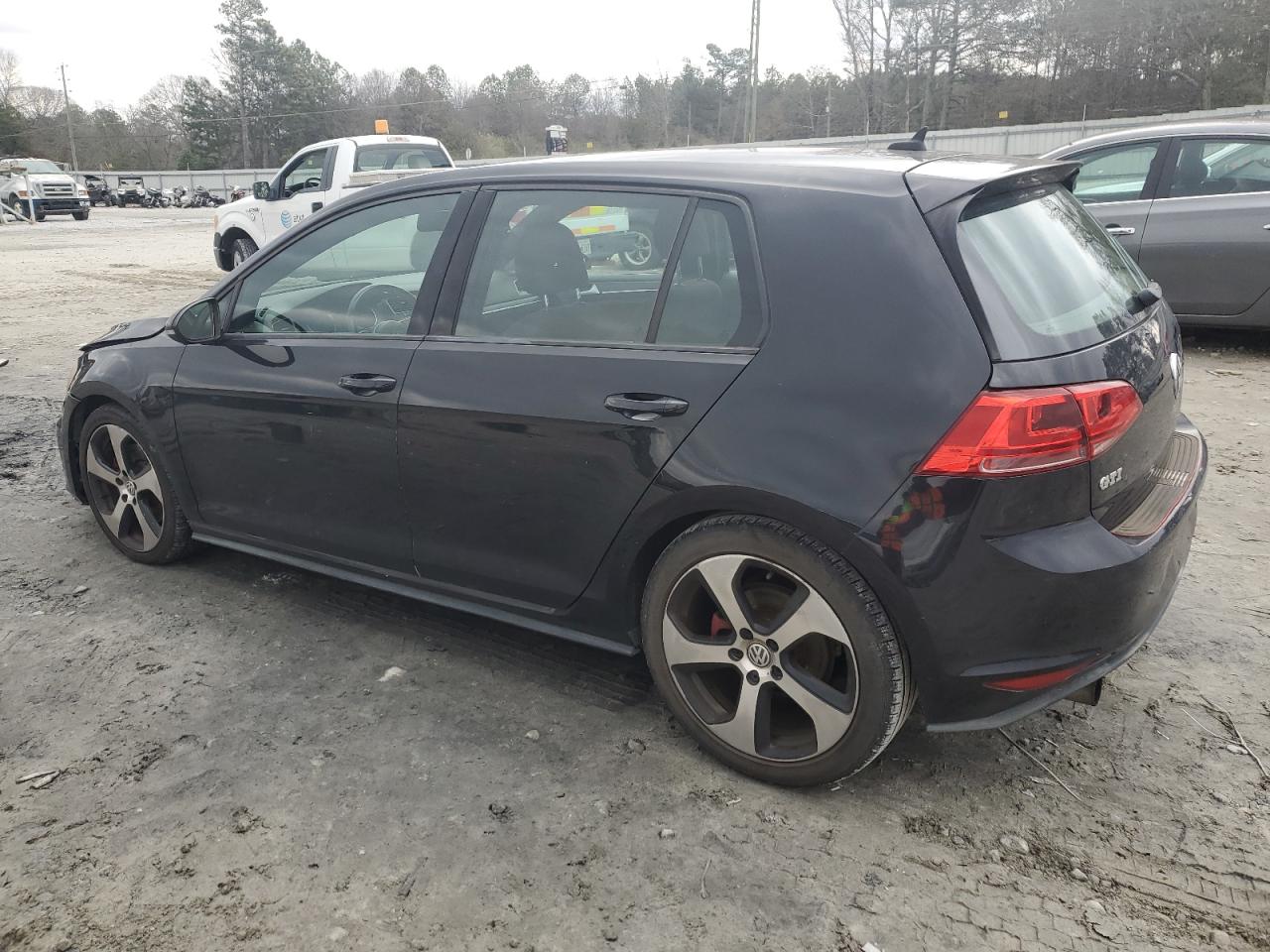 Изображение 2 2015 VOLKSWAGEN GTI  2015 с VIN 3VW4T7AU0FM008847