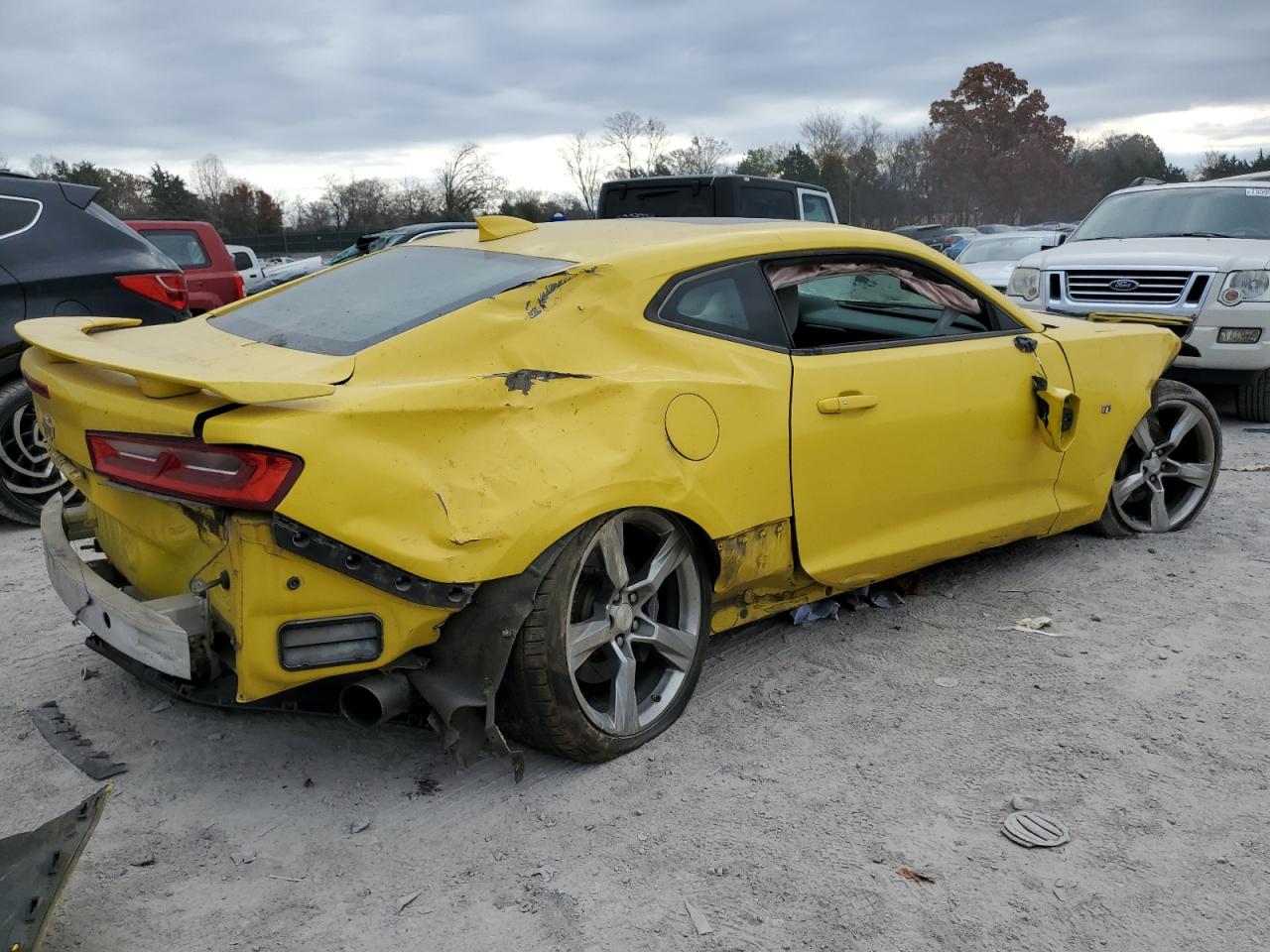 Image 3 of 2017 CHEVROLET CAMARO SS 2017 with VIN 1G1FF1R71H0206396