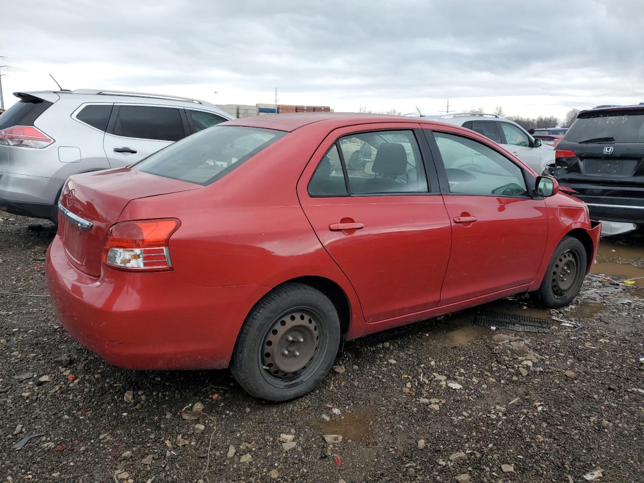 Obraz 3 z 2010 TOYOTA YARIS  2010 z VIN JTDBT4K33A4073484