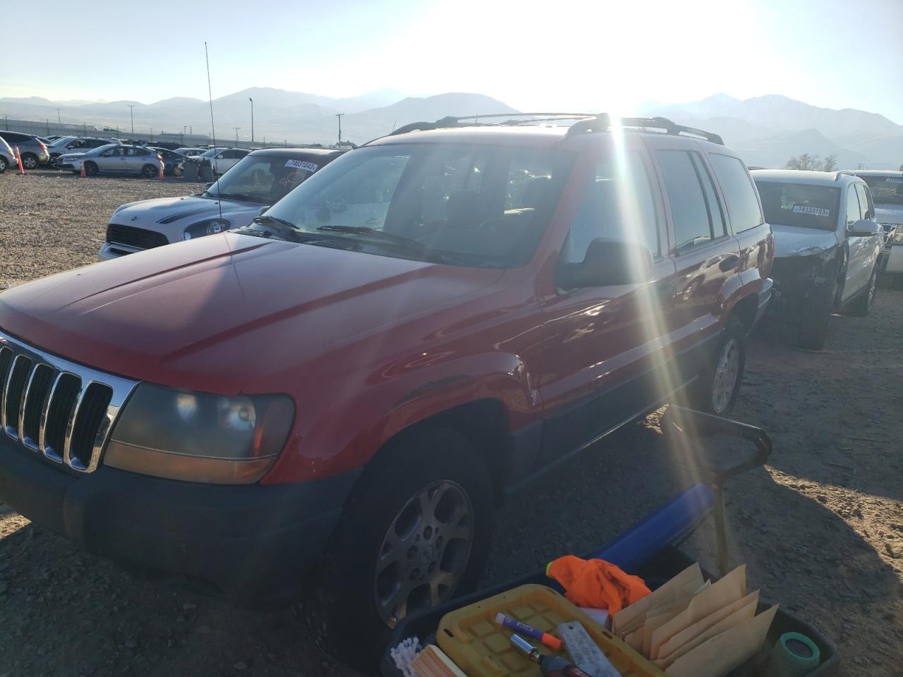Obraz 2 z 2001 JEEP GRAND CHEROKEE LAREDO 2001 z VIN 1J4GW48S11C576684