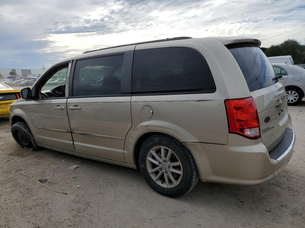 Изображение 2 2014 DODGE GRAND CARAVAN SXT 2014 с VIN 2C4RDGCG3ER360180