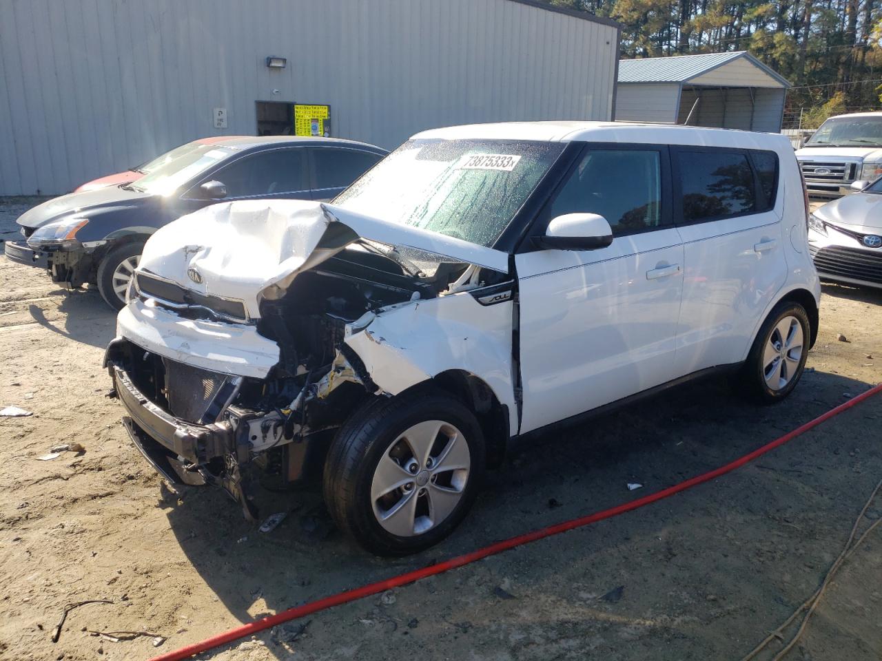 Image 1 of 2015 KIA SOUL  2015 with VIN KNDJN2A23F7120280