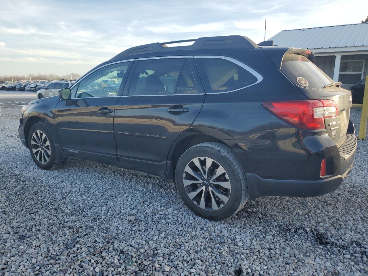 Image 2 of 2017 SUBARU OUTBACK 2.5I LIMITED 2017 with VIN 4S4BSANC6H3206389