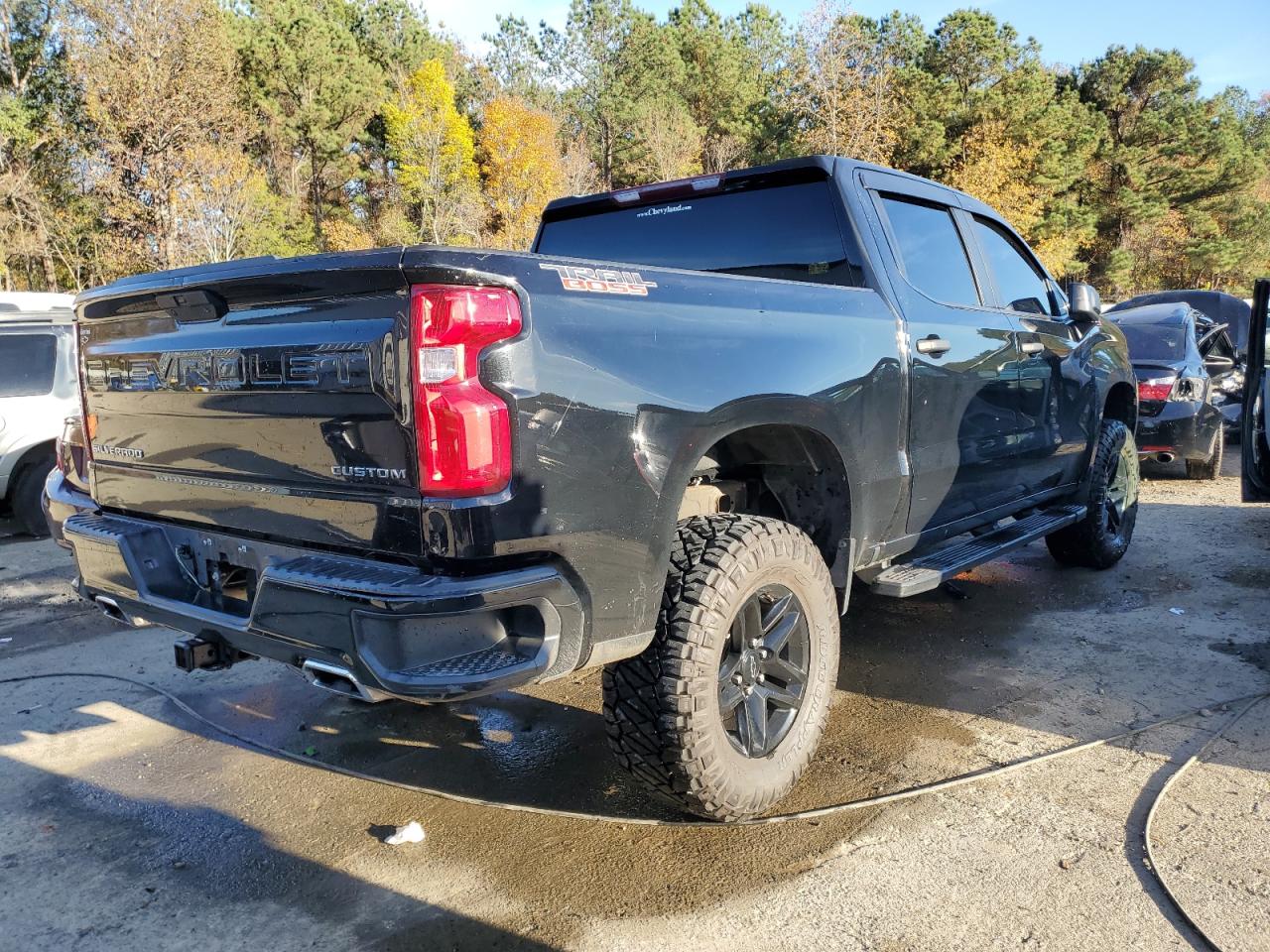 Image 3 of 2021 CHEVROLET SILVERADO K1500 TRAIL BOSS CUSTOM 2021 with VIN 3GCPYCEF6MG123017