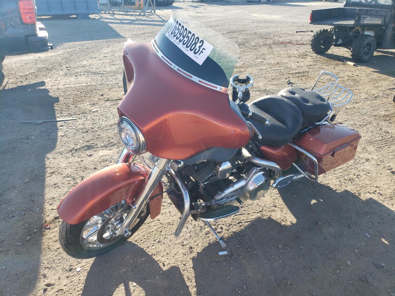 Obraz 2 z 2011 HARLEY-DAVIDSON FLHX  2011 z VIN 1HD1KBM10BB665158