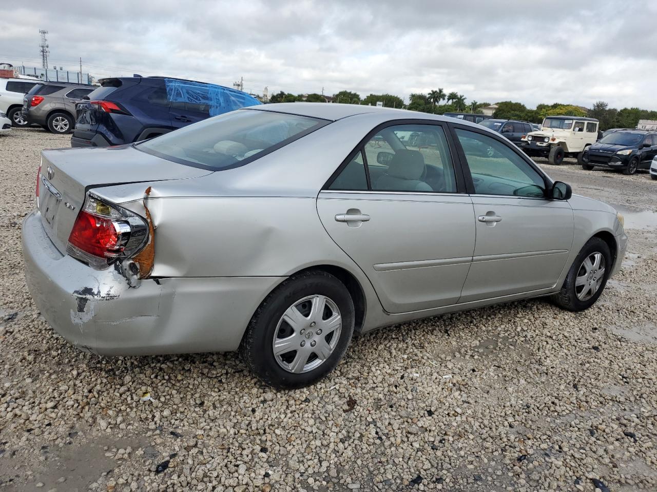 Image 3 of 2006 TOYOTA CAMRY LE 2006 with VIN 4T1BE32K86U134326