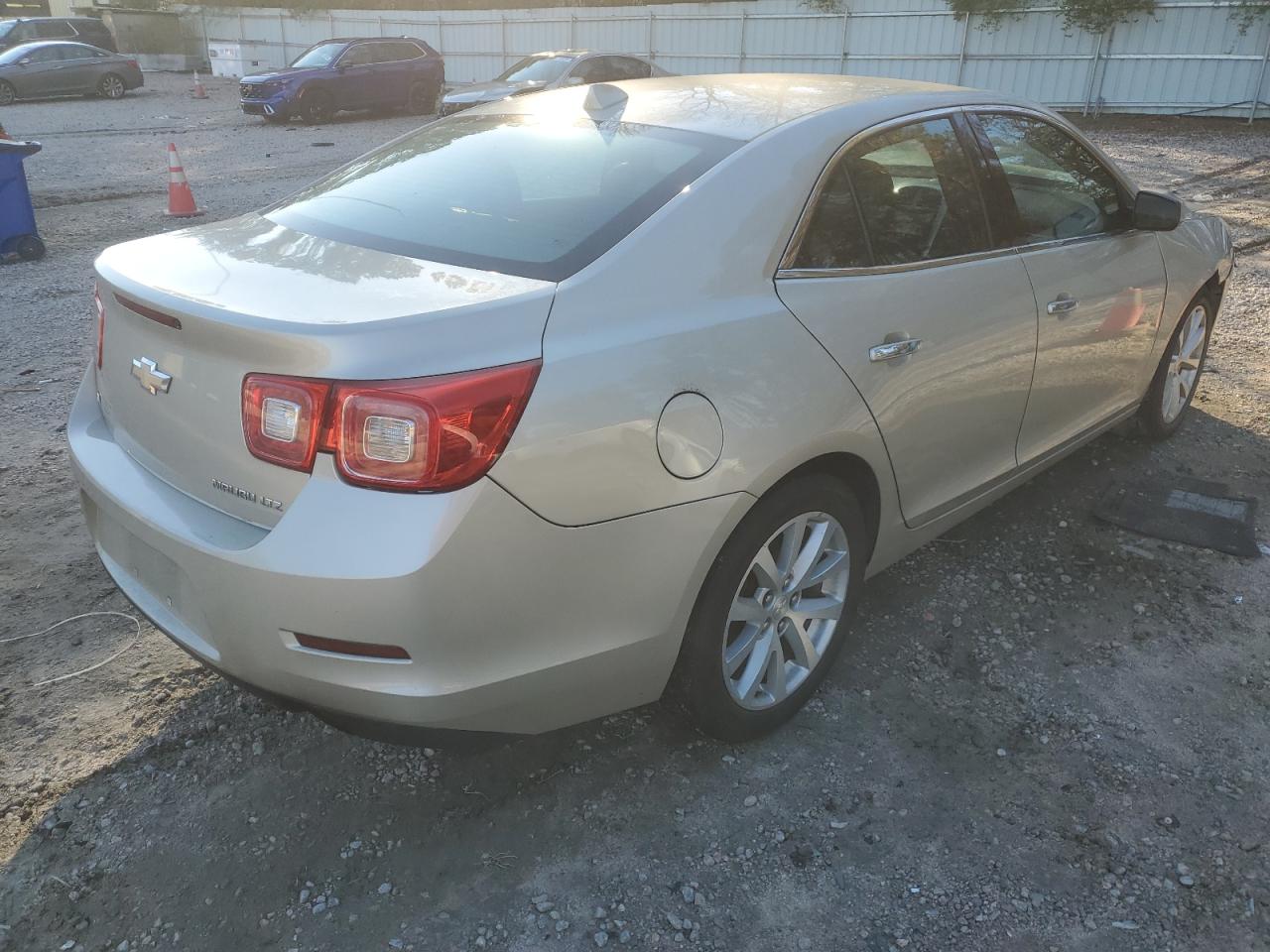 Image 3 of Chevrolet Malibu Ltz 2014 with VIN 1G11H5SL1EF296659
